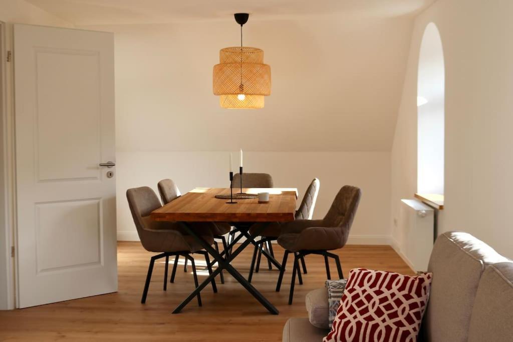 Helles Apartment Mit Balkon In Toplage! 트라벤트라바흐 외부 사진