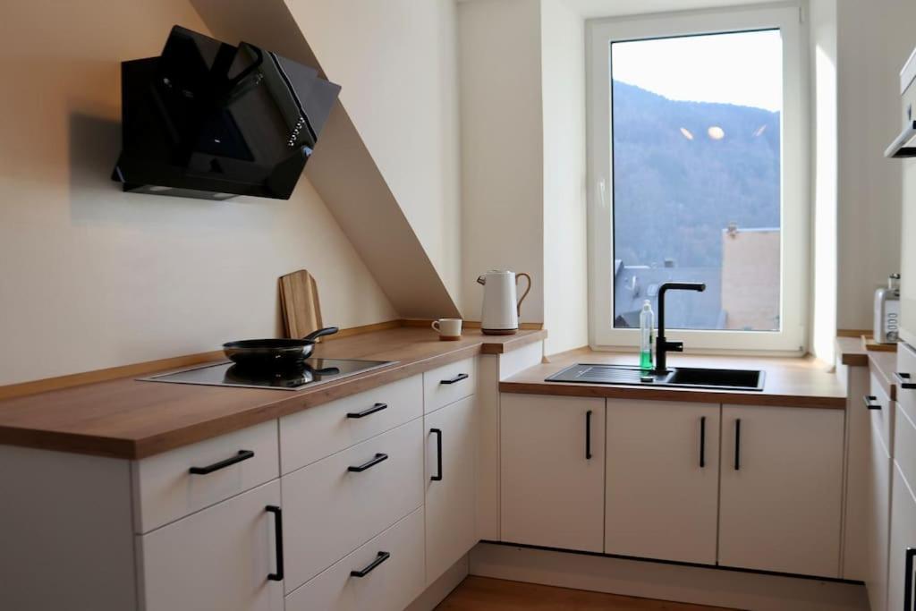 Helles Apartment Mit Balkon In Toplage! 트라벤트라바흐 외부 사진