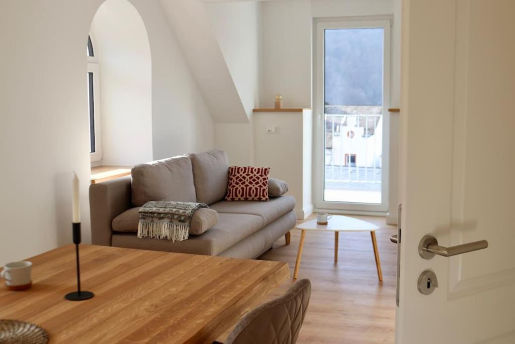 Helles Apartment Mit Balkon In Toplage! 트라벤트라바흐 외부 사진