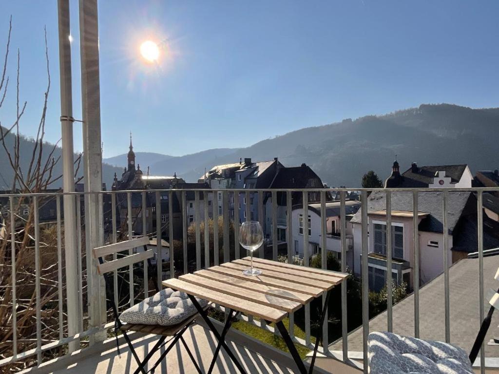 Helles Apartment Mit Balkon In Toplage! 트라벤트라바흐 외부 사진